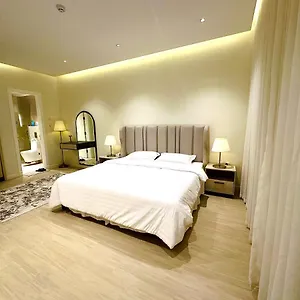شقة فاخرة بثلاث غرف نوم بالنرجس, الرياض