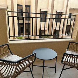 شقة فاخرة 3 غرف نوم وشرفة على الحديقة, الرياض